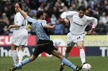Fernando Hierro Edgar Davids And Now Juan Roman Riquelme The Top 10 Superstars To Slum It In The Premier League Goal Com