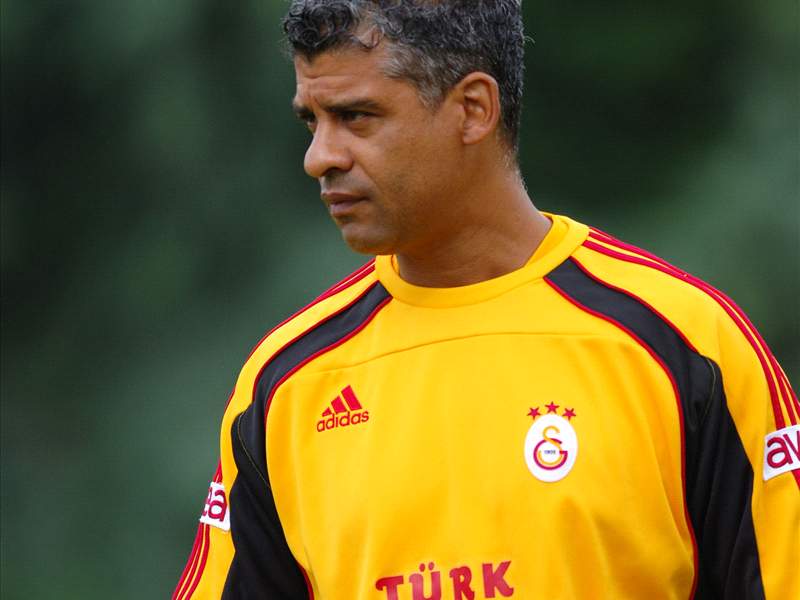 Galatasaray Coach Frank Rijkaard Set To Be Sacked - Report | Goal.com