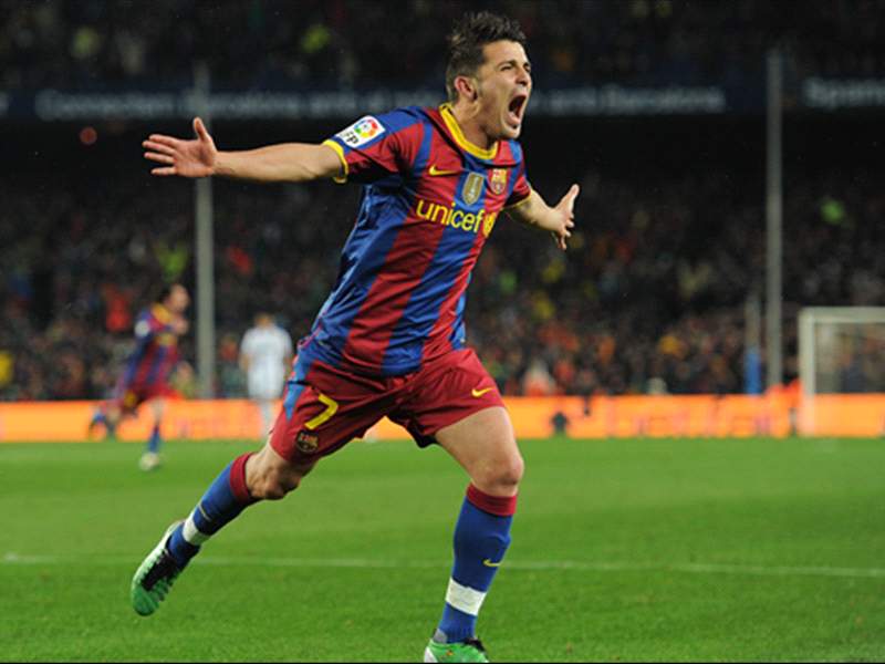 Barcelona 5 0 Real Madrid David Villa Scores Two With Xavi Pedro Jeffren Also On Target As Sergio Ramos Sees Red Goal Com