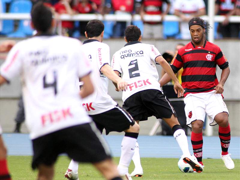 Ronaldinho Gaúcho revela que gostaria de ter jogado no Corinthians