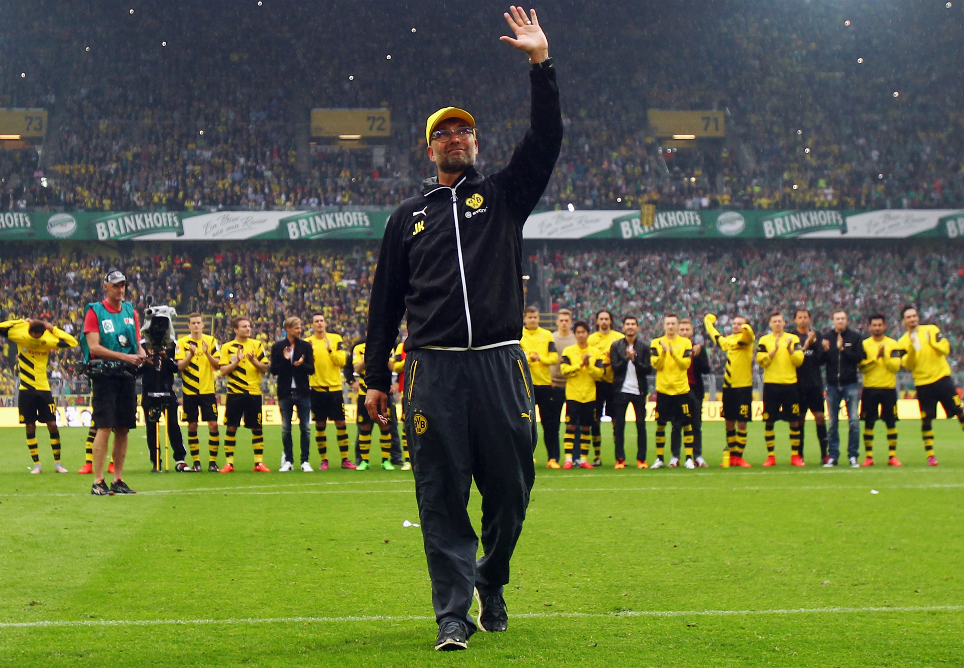 contract of his best striker run down after the club lowballed