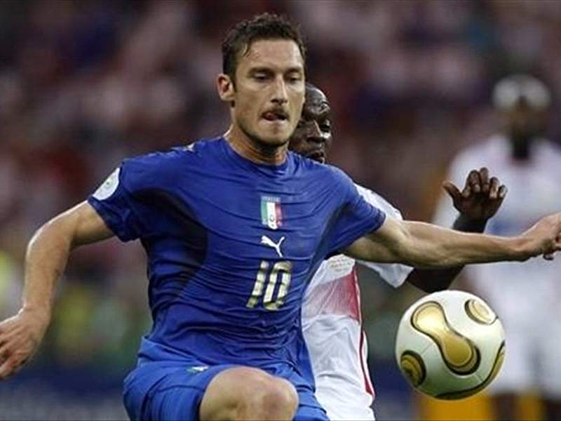 Totti Italya Milli Takimina Donmeyi Dusunmuyor Goal Com