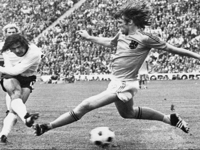 Gillette Player Of Passion 1974 Gerd Muller Goal Com