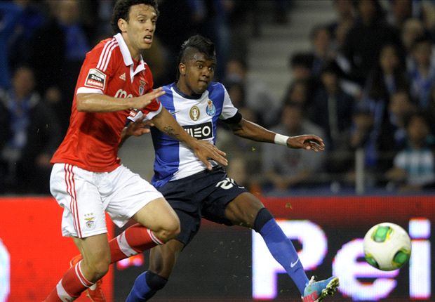 Porto 2-1 Benfica: Last-gasp Kelvin winner puts Pereira's men on brink of title