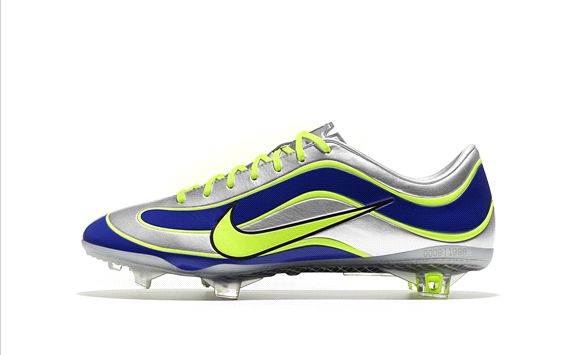 Nike Desain Ulang Sepatu Bola El Fenomeno | Goal.com