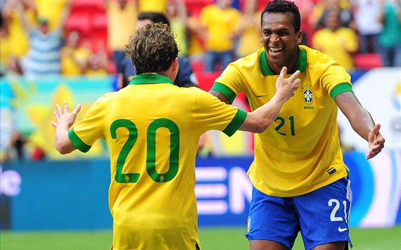 Jô, Bernard - Brazil v. Australia