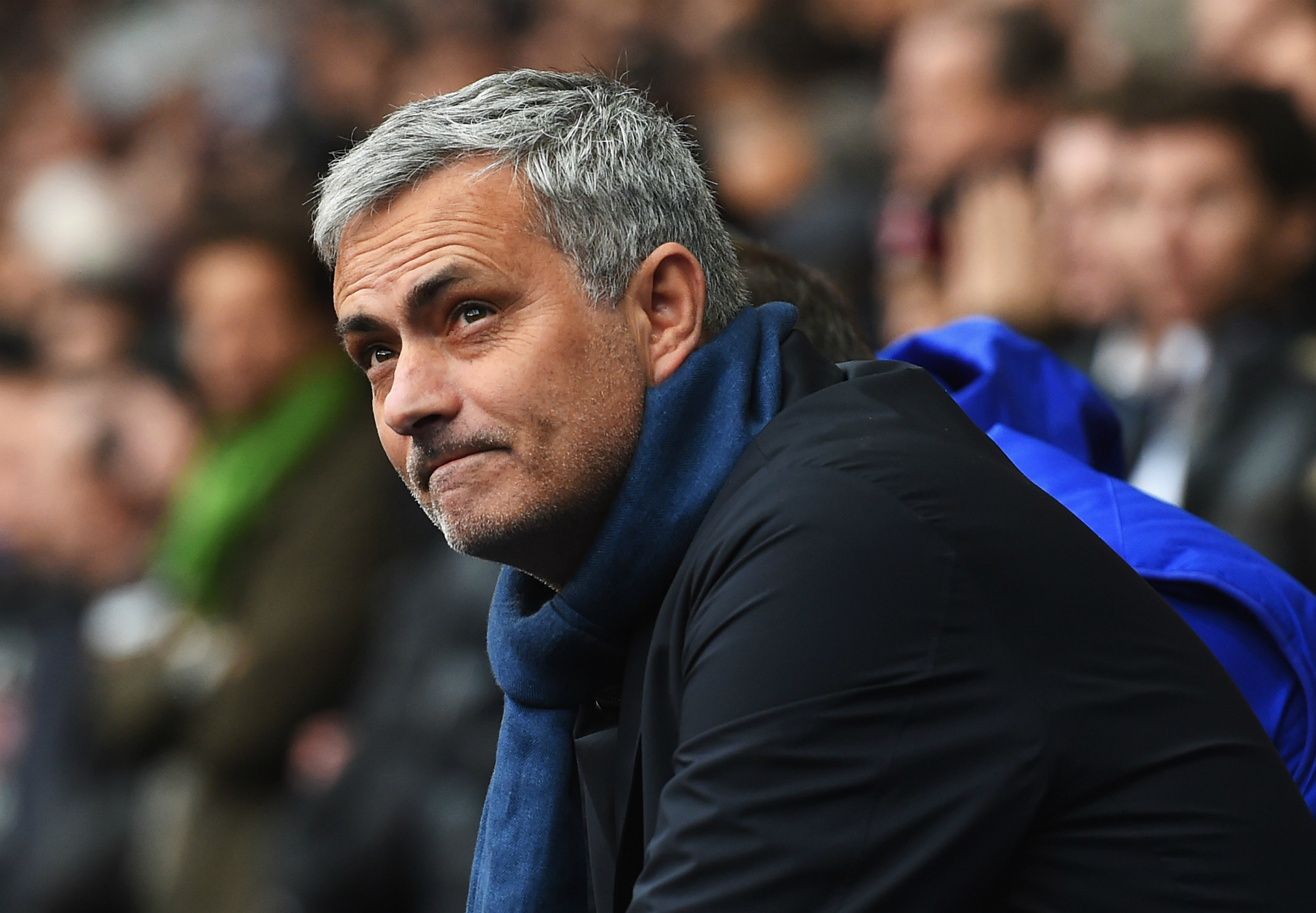 manchester united handing over the keys of the kingdom to jose