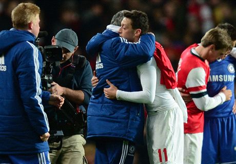 Mourinho tells Arsenal how to get the best out of Ozil