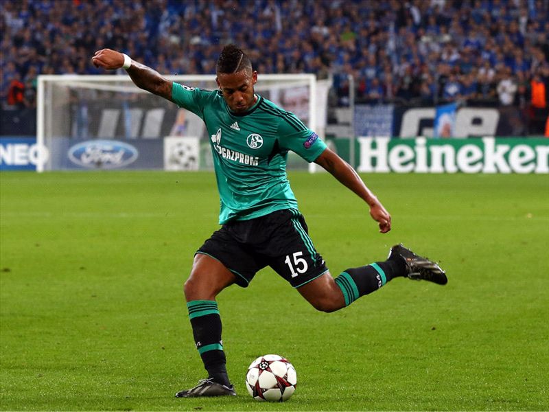Fix: Der FC Schalke verpflichtet Verteidiger Dennis Aogo ...