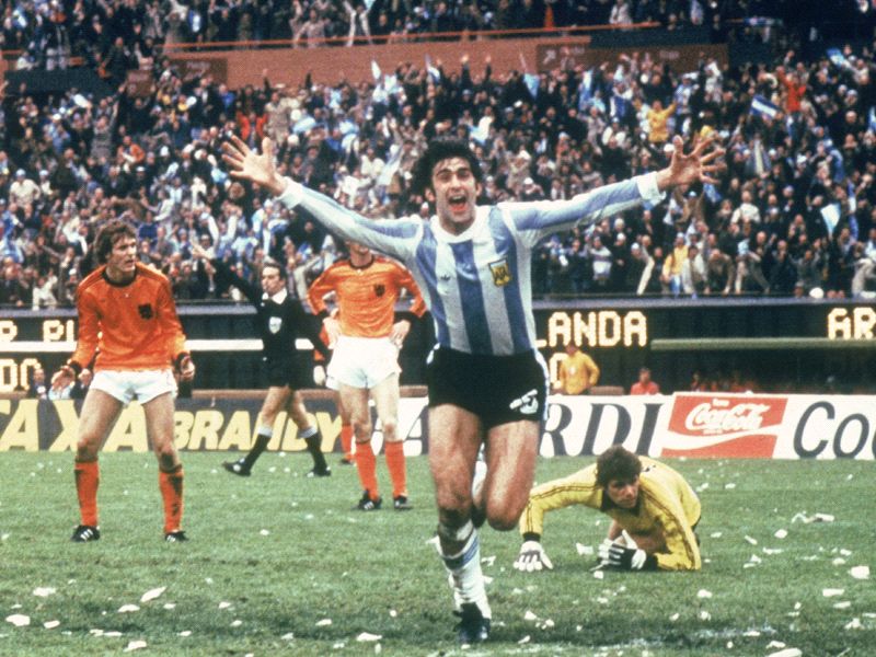 1978年w杯名場面 得点王ケンペスがアルゼンチンを優勝に導く Goal Com