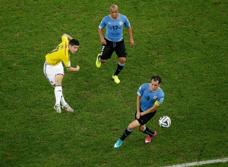 Risoluzione immagine per James Rodriguez contro l'Uruguay 2014