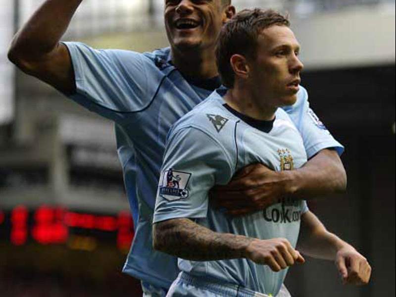 Manchester City S Craig Bellamy Dents Liverpool Title Hopes Goal Com