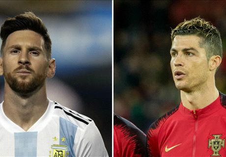 Rooney picks 'greatest ever' between Messi & Ronaldo